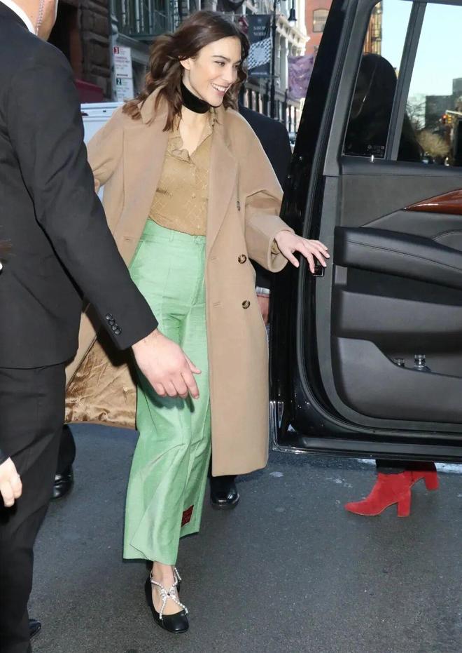 门徒登录：今年春夏的裤子，彩色的更好看！